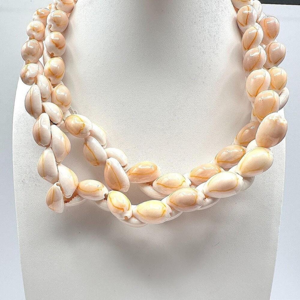 Vintage 90s Cowrie Shell Strand Necklace Boho Tropical Beach Coastal Jewelry